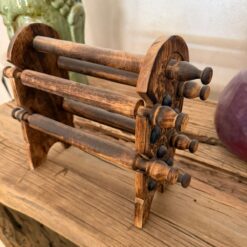 Preloved Bracelet stand